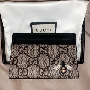 Men’s Gucci beige GG Supreme Bee Card Holder